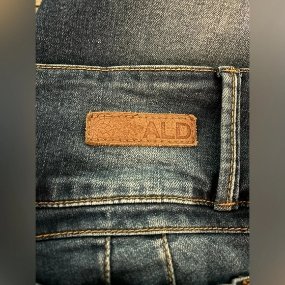 ALD (Ana Lucia Dominguez) Made in Columbia High Waisted Double Button Jeans - Picture 9 of 11